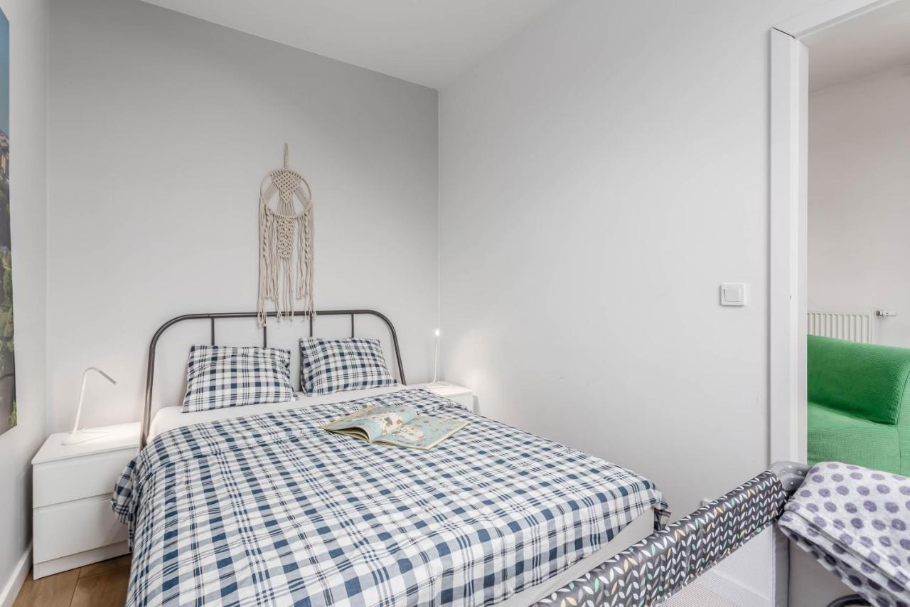 Chill Apartments Airport Ursynow Варшава Екстер'єр фото